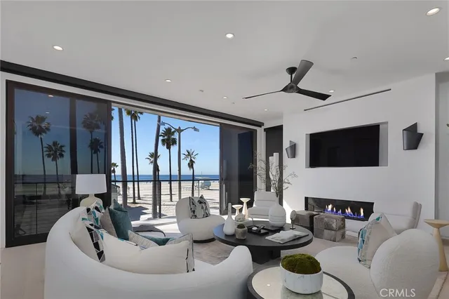 $12,950,000 | 3011 Ocean Front Walk, Venice, CA 90291