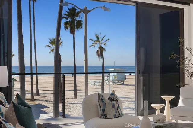 $12,950,000 | 3011 Ocean Front Walk, Venice, CA 90291