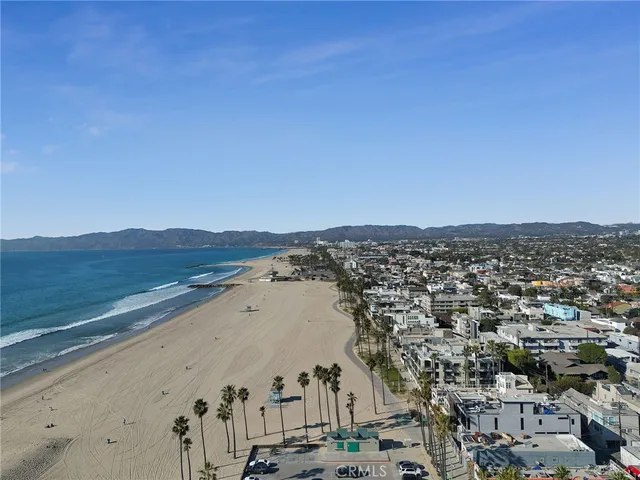 $12,950,000 | 3011 Ocean Front Walk, Venice, CA 90291