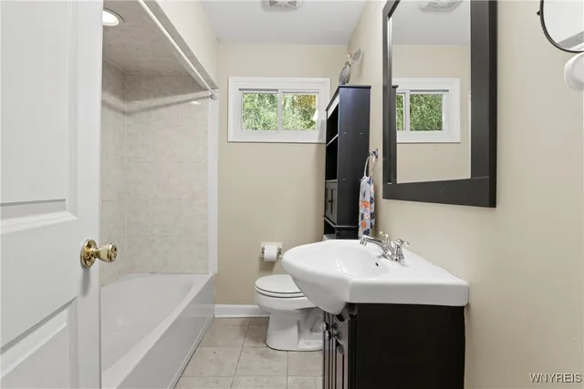 $195,000 | 15854 State Route 31, Holley, NY 14470