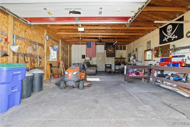 $195,000 | 15854 State Route 31, Holley, NY 14470