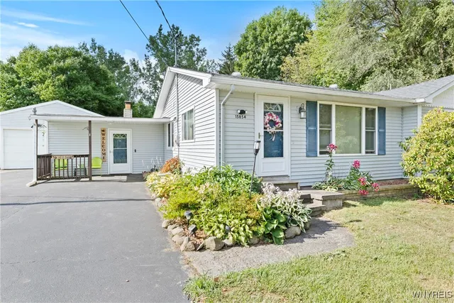 $195,000 | 15854 State Route 31, Holley, NY 14470