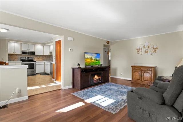 $195,000 | 15854 State Route 31, Holley, NY 14470