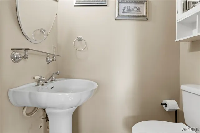 $195,000 | 15854 State Route 31, Holley, NY 14470