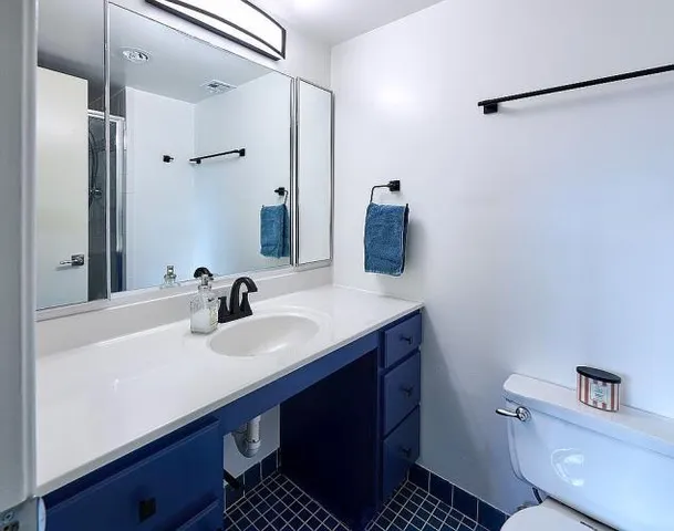 $350,000 | 205 Yoakum Parkway, Unit 305, Alexandria, VA 22304