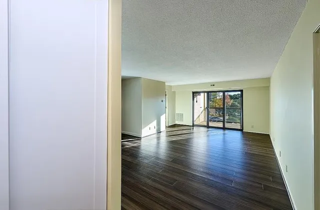 $350,000 | 205 Yoakum Parkway, Unit 305, Alexandria, VA 22304