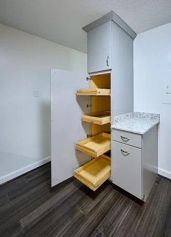 $350,000 | 205 Yoakum Parkway, Unit 305, Alexandria, VA 22304