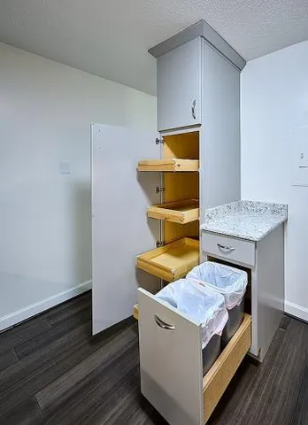 $350,000 | 205 Yoakum Parkway, Unit 305, Alexandria, VA 22304