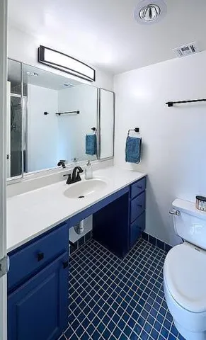 $350,000 | 205 Yoakum Parkway, Unit 305, Alexandria, VA 22304