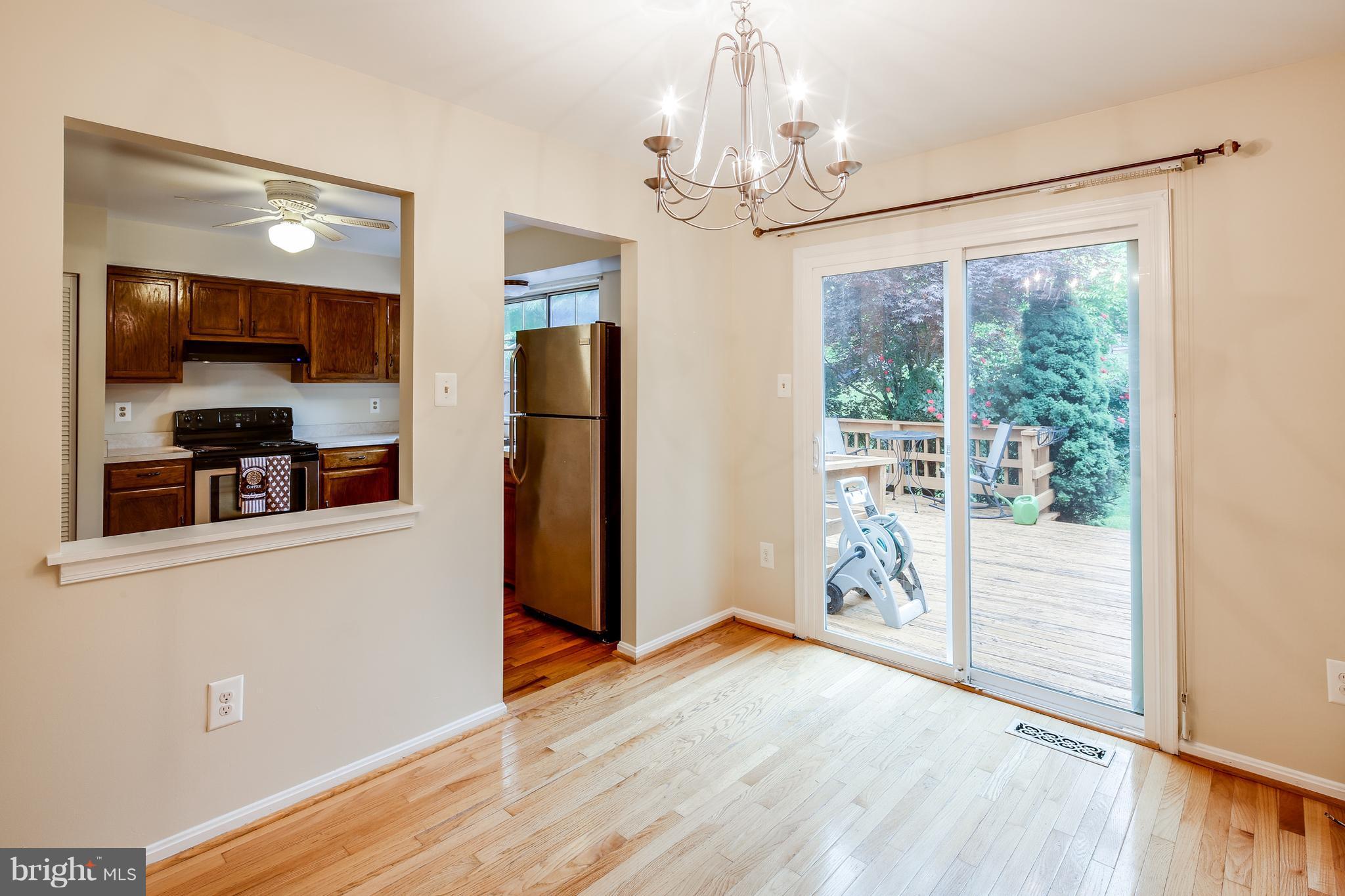 2112 Carriage Square Place Silver Spring, MD 20906 - Photo 25 of 28 Dining Room
