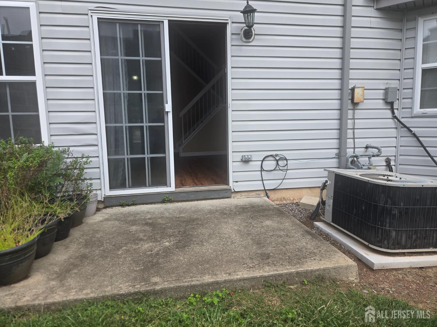 374 Draco Road Piscataway, NJ 08854 - Photo 16 of 25 Gallery Image 16