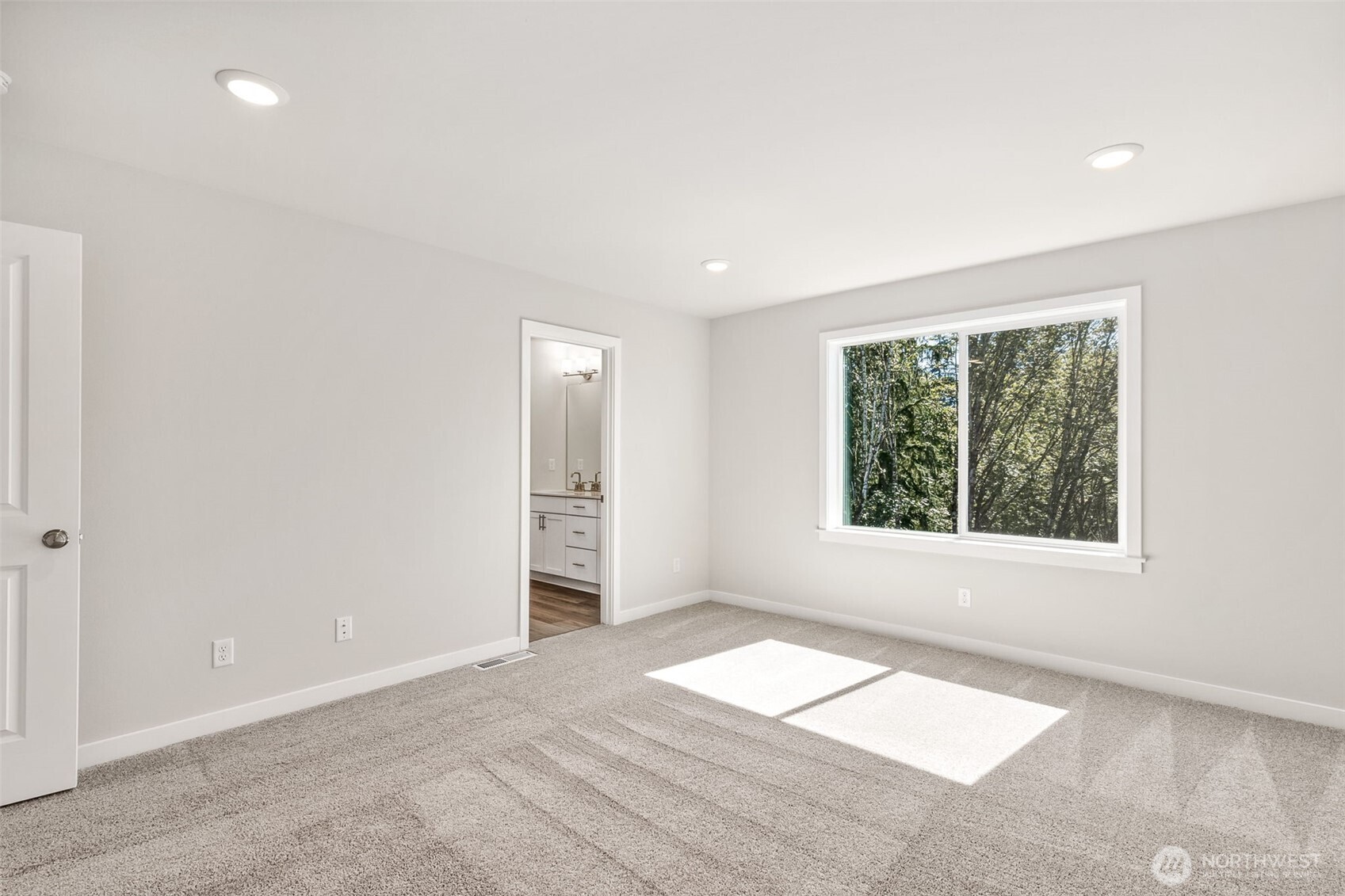 32321 134th Street Southeast Sultan, WA 98294 - Photo 23 of 27 an empty room with windows and closet