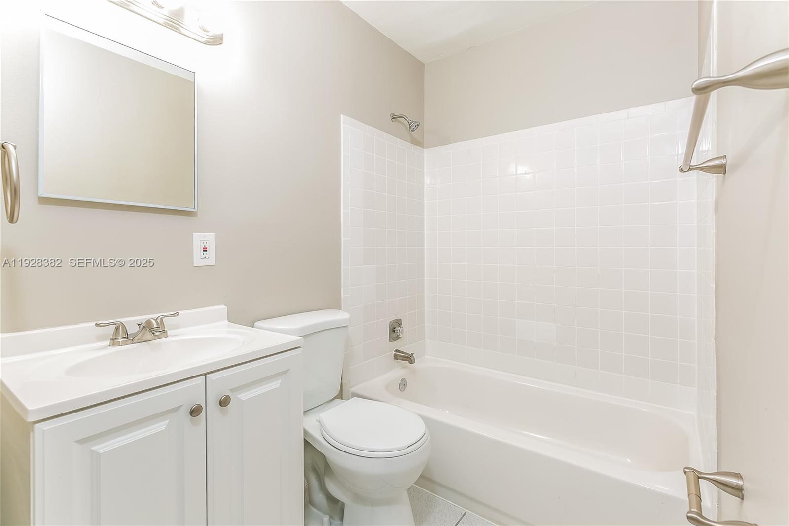 5940 South Rue Road West Palm Beach, FL 33415 - Photo 12 of 16