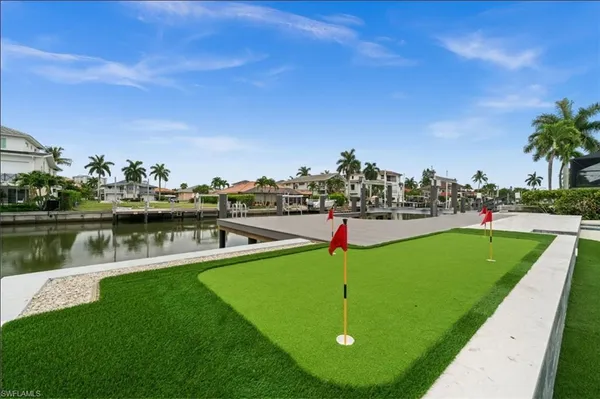 $2,485,000 | 373 Egret Avenue, Naples, FL 34108