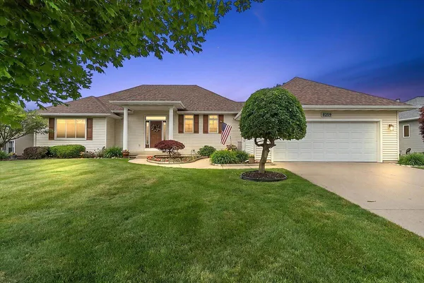 $475,000 | 8259 Golfside Drive, Jenison, MI 49428