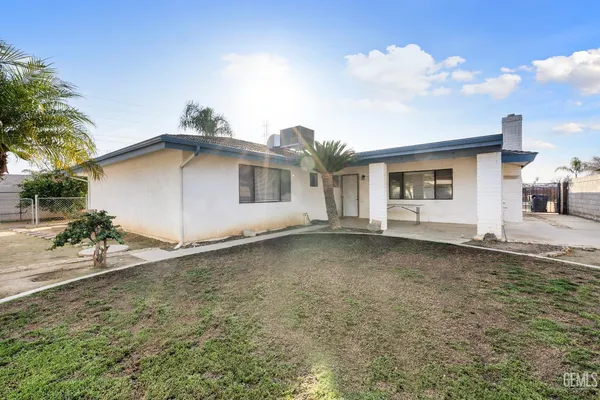 $469,999 | Undisclosed Address, Bakersfield, CA 93312