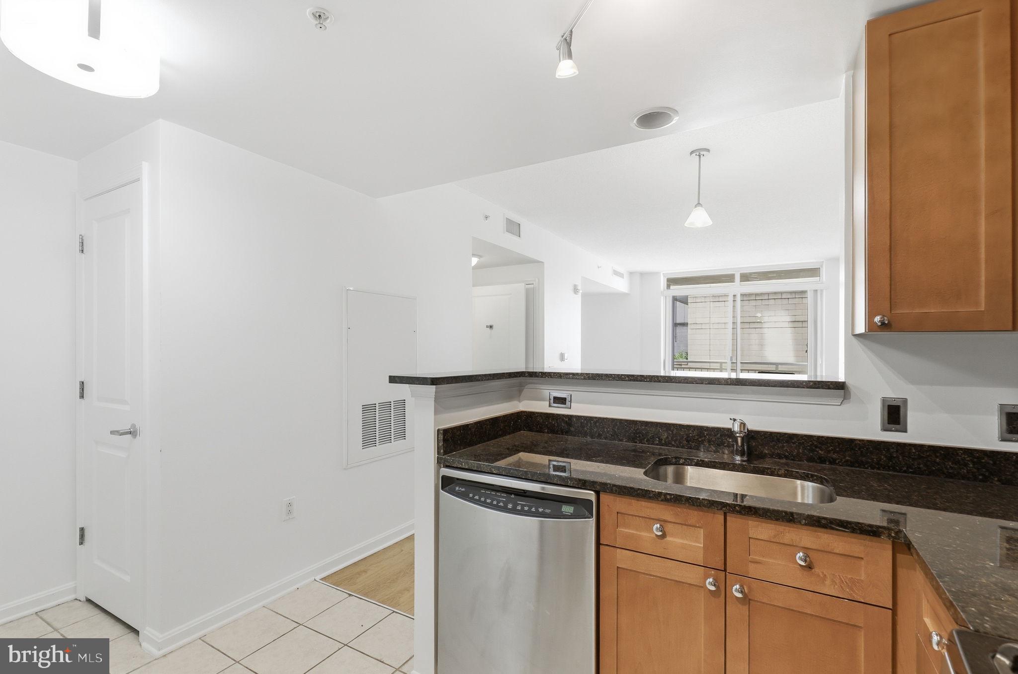 930 Wayne Avenue, Unit 201 Silver Spring, MD 20910 - Photo 7 of 31