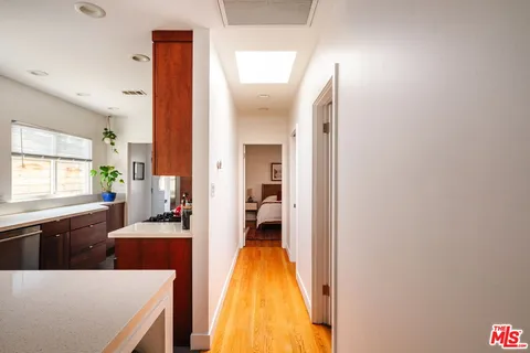 $899,000 | 3773 South St Andrews Place, Los Angeles, CA 90018