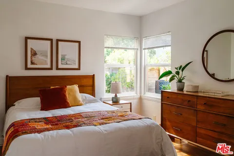 $899,000 | 3773 South St Andrews Place, Los Angeles, CA 90018
