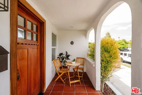 $899,000 | 3773 South St Andrews Place, Los Angeles, CA 90018