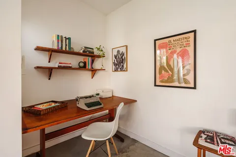 $899,000 | 3773 South St Andrews Place, Los Angeles, CA 90018