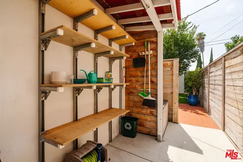 $899,000 | 3773 South St Andrews Place, Los Angeles, CA 90018
