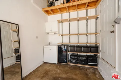 $899,000 | 3773 South St Andrews Place, Los Angeles, CA 90018