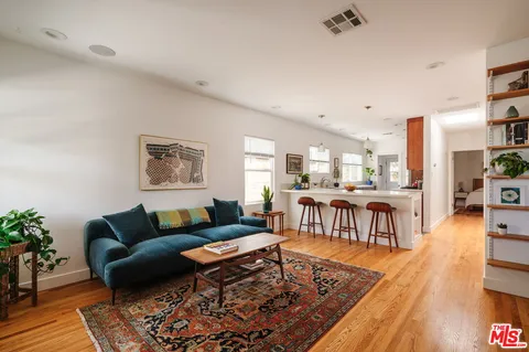 $899,000 | 3773 South St Andrews Place, Los Angeles, CA 90018