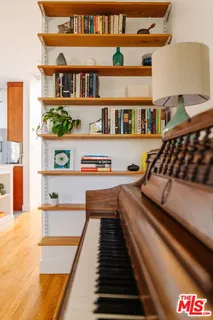 $899,000 | 3773 South St Andrews Place, Los Angeles, CA 90018