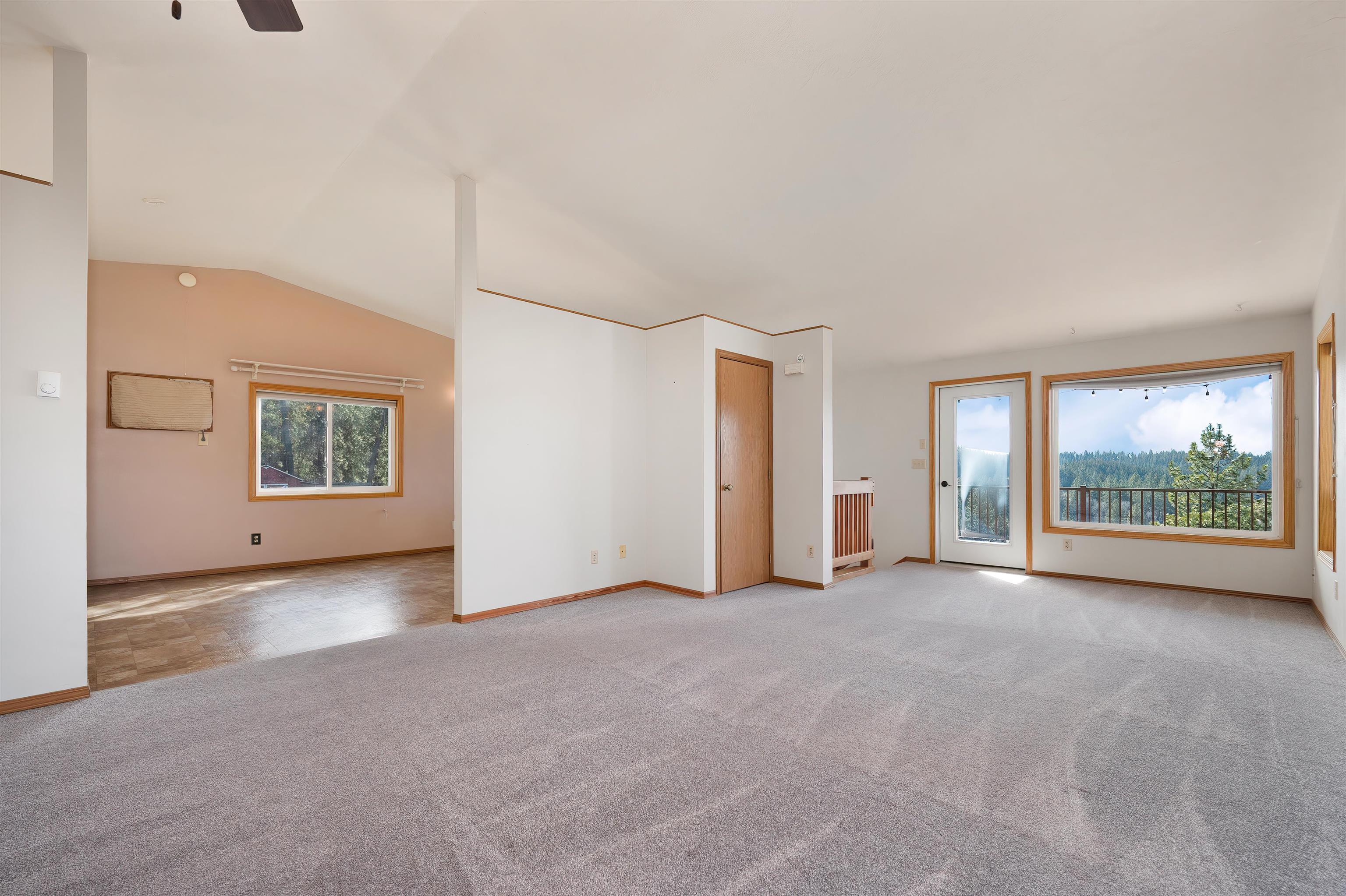 15715 Foothills Road Spokane, WA 99217 - Photo 14 of 44
