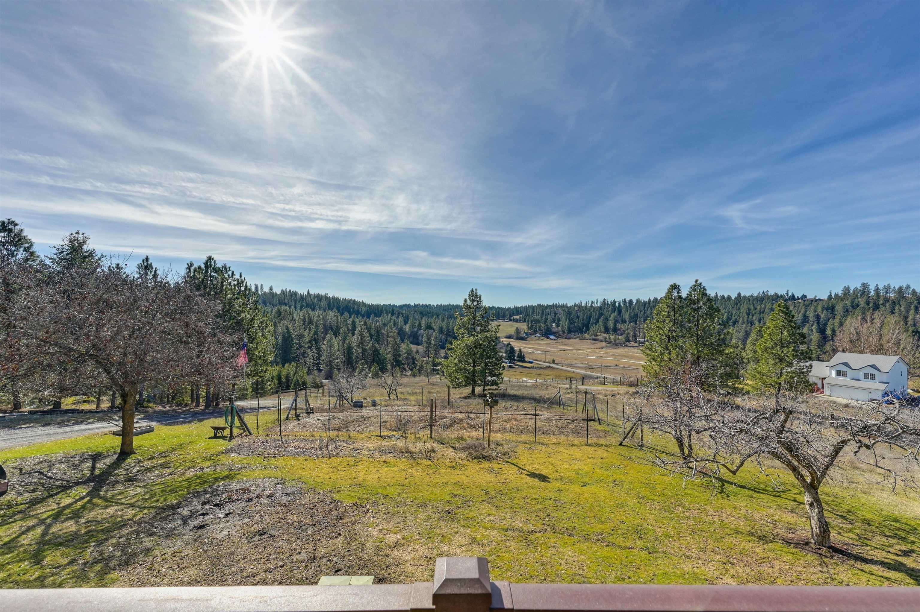 15715 Foothills Road Spokane, WA 99217 - Photo 20 of 44