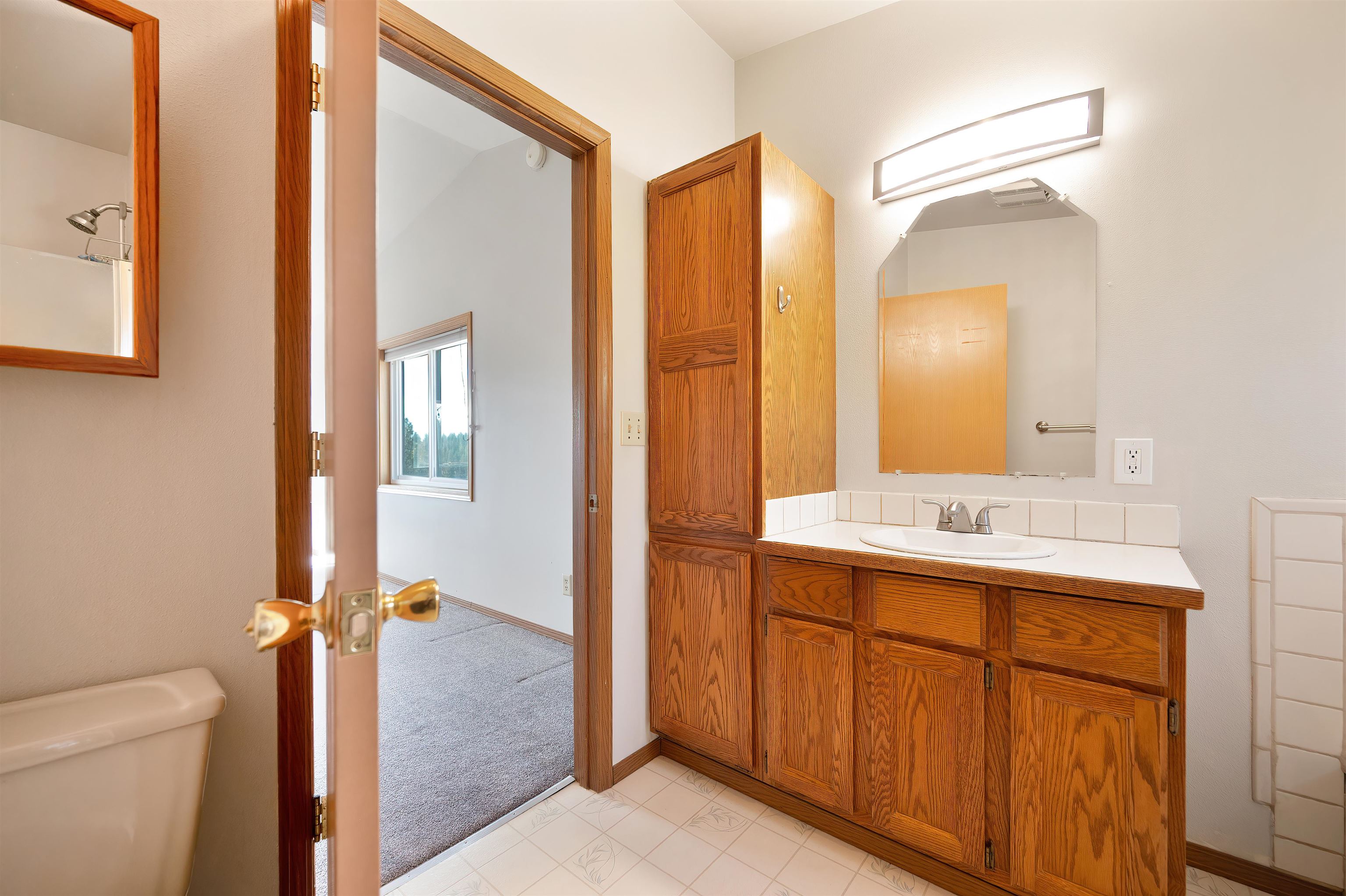 15715 Foothills Road Spokane, WA 99217 - Photo 8 of 44