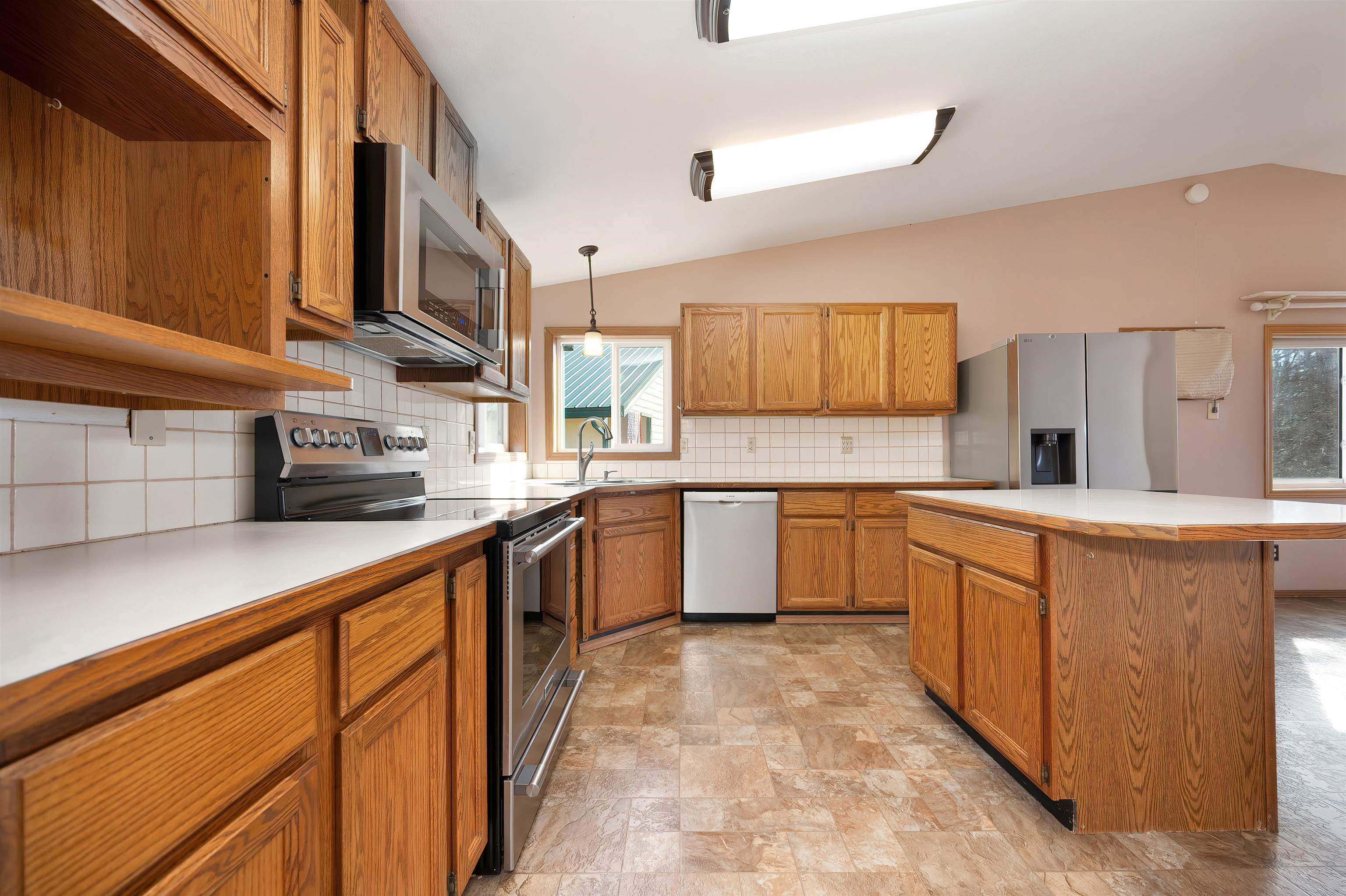 15715 Foothills Road Spokane, WA 99217 - Photo 10 of 44