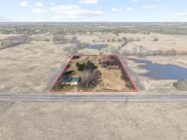 $300,000 | 3467 East Fm 120, Denison, TX 75021