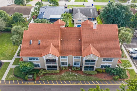 $324,999 | 4600 West McNab Road, Unit A2, Pompano Beach, FL 33069