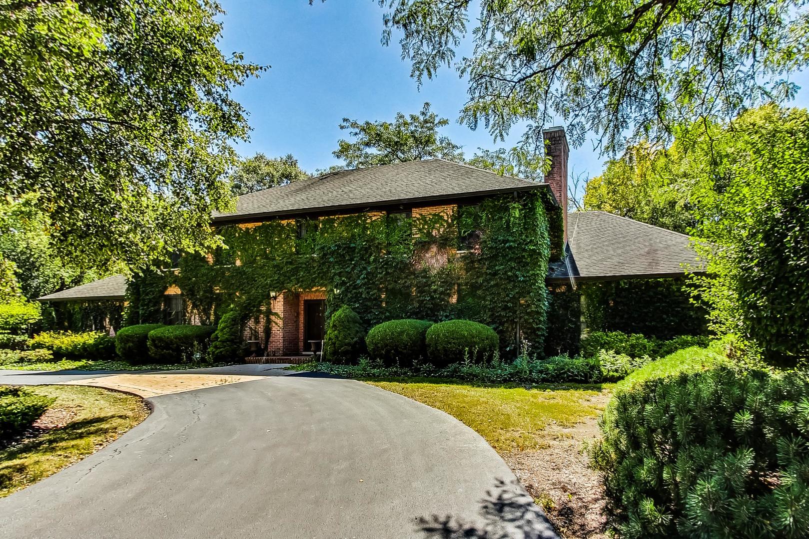 1727 Galloway Circle Inverness, IL 60010 - Photo 1 of 84 Gallery Image 1