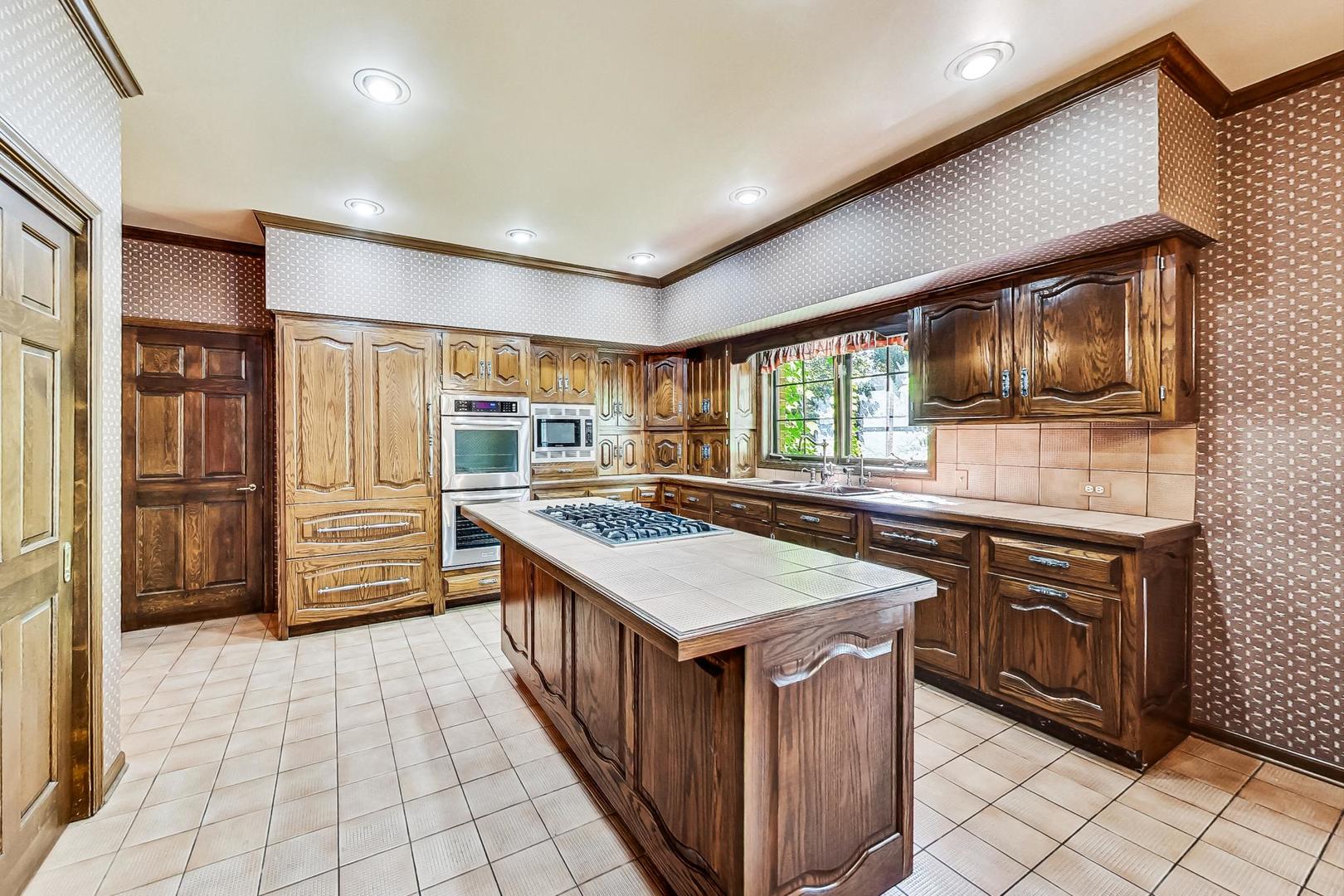 1727 Galloway Circle Inverness, IL 60010 - Photo 13 of 84 Gallery Image 13