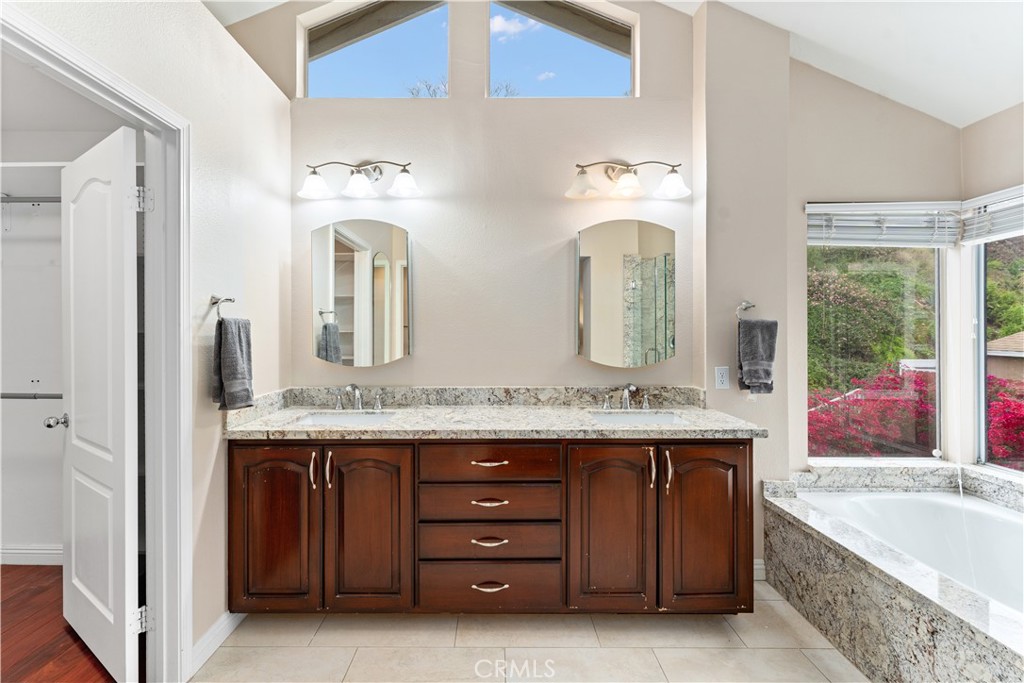 1535 San Almada Road Corona, CA 92882 - Photo 17 of 42