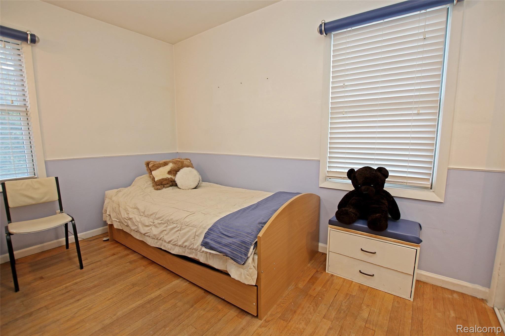 1085 Bird Road Ortonville, MI 48462 - Photo 30 of 79 30) Bedroom 2.jpg