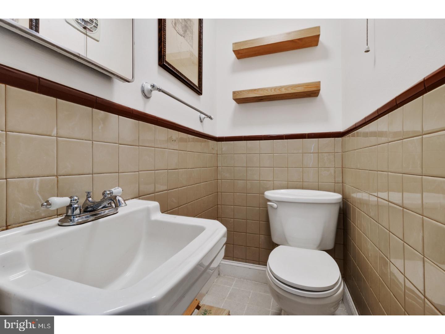 2011 Kynwyd Road Wilmington, DE 19810 - Photo 14 of 25 Bathroom
