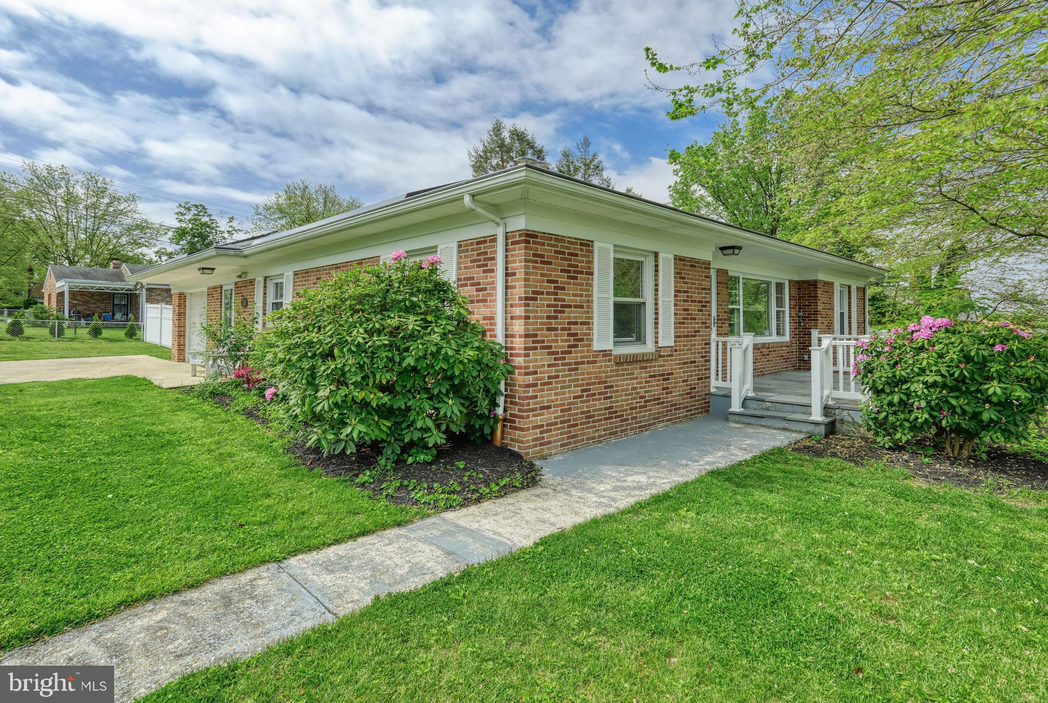 798 Rathton Road York, PA 17403 - Photo 3 of 37 Gallery Image 3