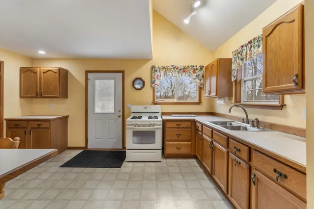 $120,000 | 927 George Street, Jackson, MI 49202