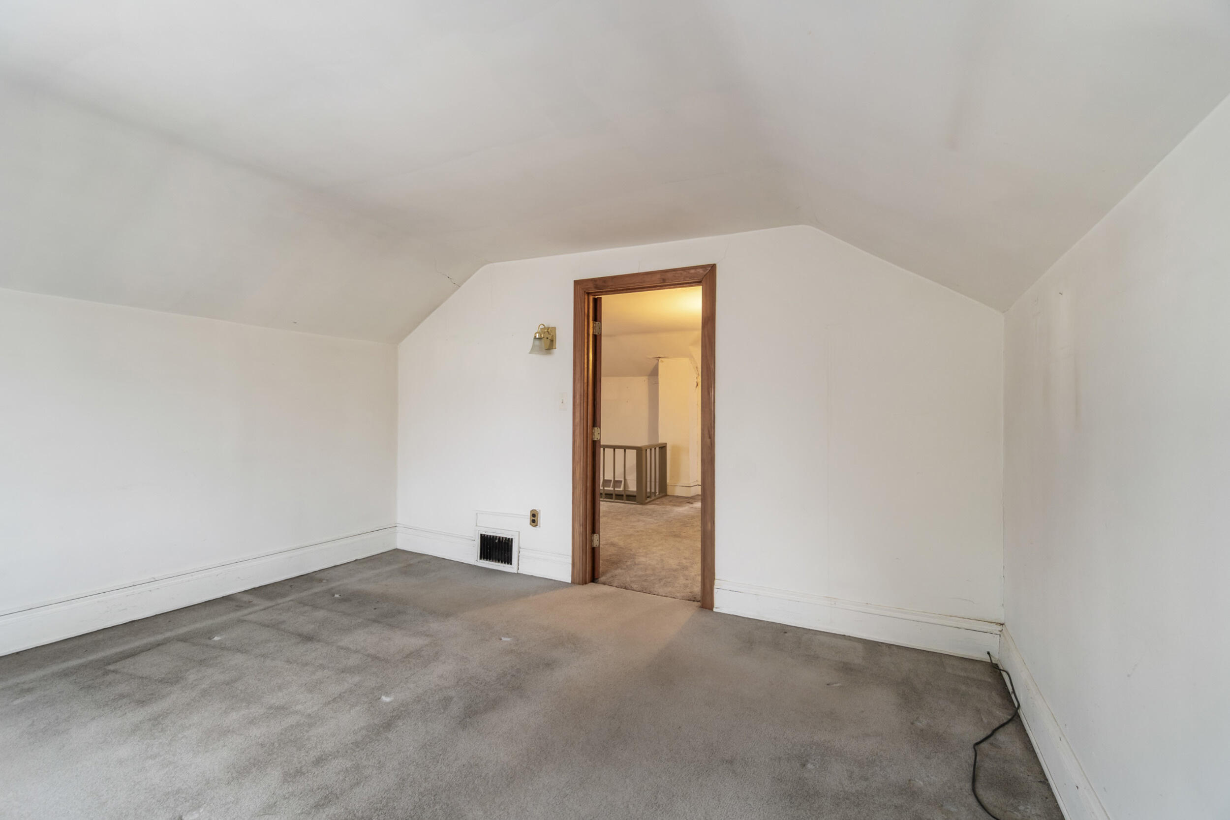 927 George Street Jackson, MI 49202 - Photo 22 of 42 28_927 george st jackson mi - 00032