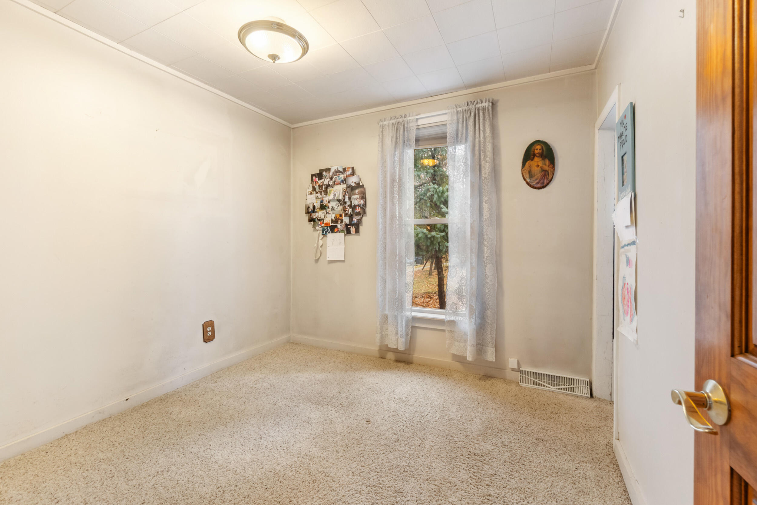 927 George Street Jackson, MI 49202 - Photo 29 of 42 20_927 george st jackson mi - 00027