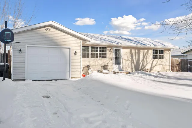 $271,000 | 3937 233rd Lane Northwest, St. Francis, MN 55070