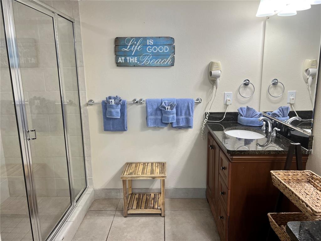 1001 Point Of Rocks Road, Unit 412 Sarasota, FL 34242 - Photo 20 of 43 Gallery Image 20
