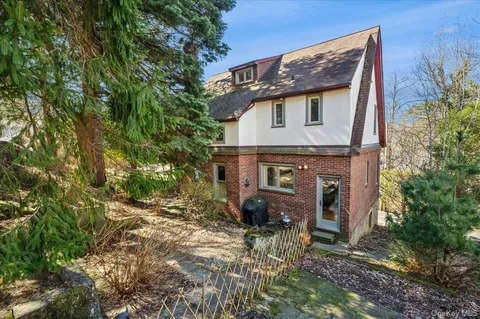$1,399,000 | 61 Pinecrest Drive, Hastings-on-Hudson, NY 10706