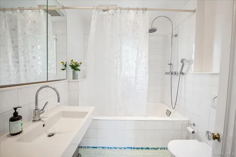 $1,399,000 | 61 Pinecrest Drive, Hastings-on-Hudson, NY 10706