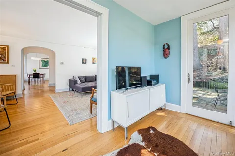 $1,399,000 | 61 Pinecrest Drive, Hastings-on-Hudson, NY 10706