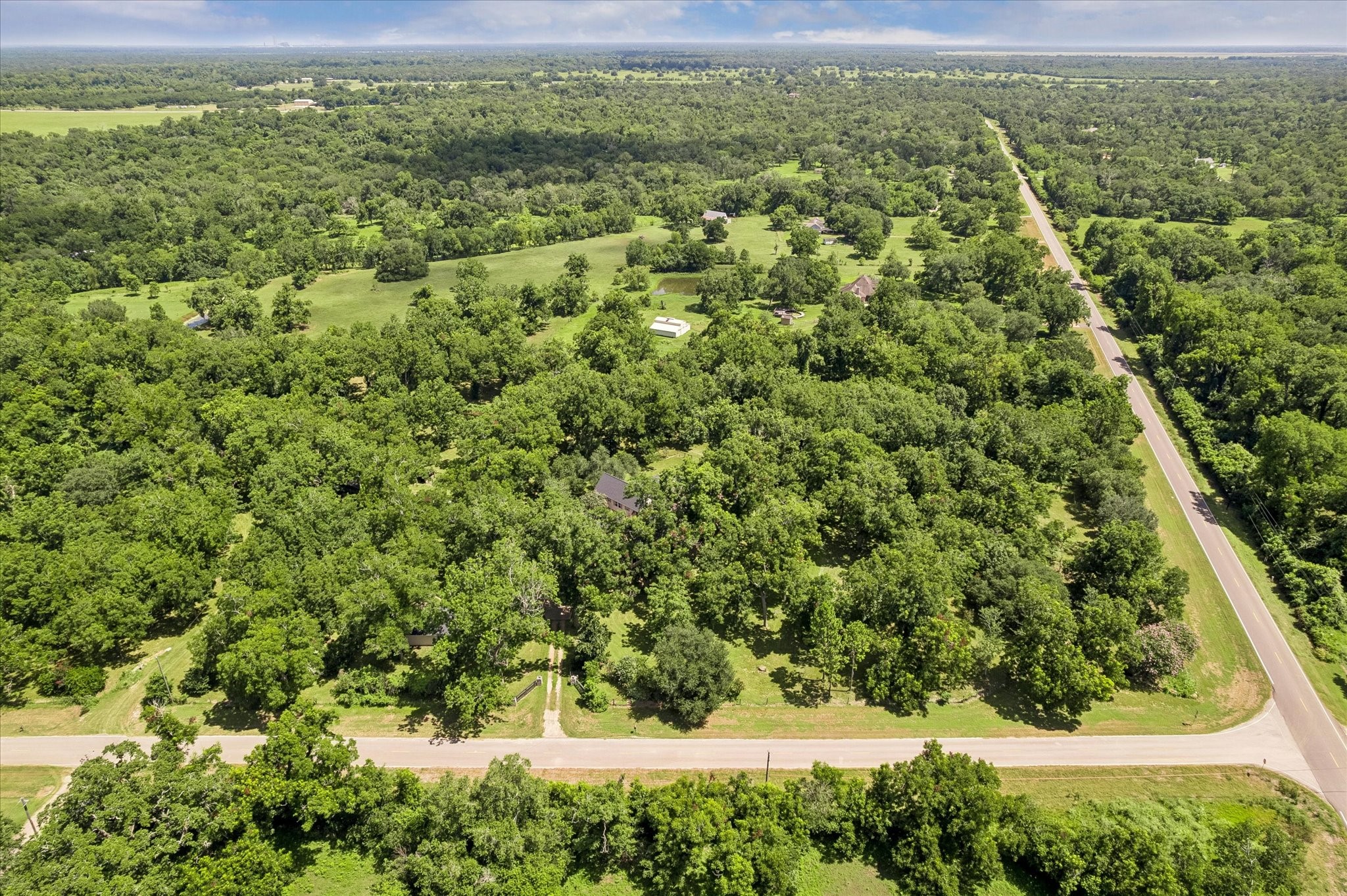18202 County Road 40 Road Rosharon, TX 77583 - Photo 36 of 43 Aerial view of the entire 10 acres